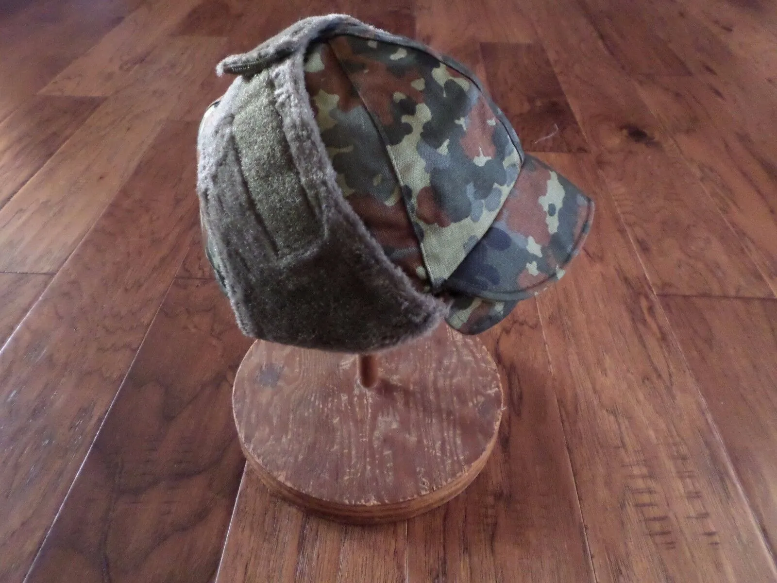 GENUINE GERMAN MILITARY FLECTARN CAMOUFLAGE WINTER CAP/HAT EAR FLAPS SIZE 7 1/2