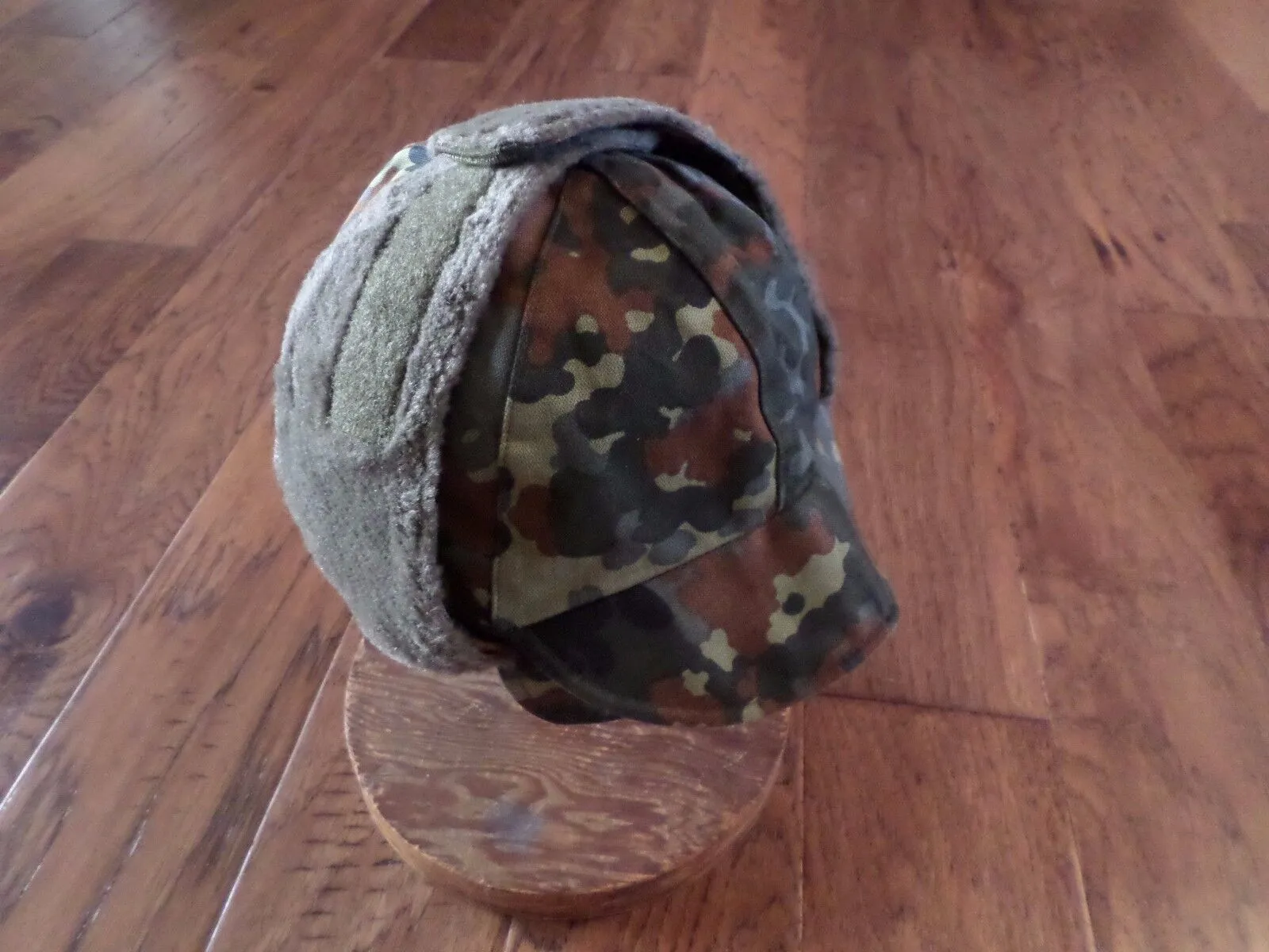 GENUINE GERMAN MILITARY FLECTARN CAMOUFLAGE WINTER CAP/HAT EAR FLAPS SIZE 7 1/2